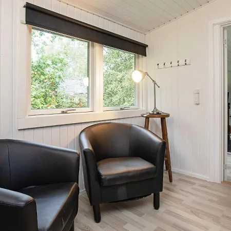 8 Person In Dannemare-by Traum * Dannemare